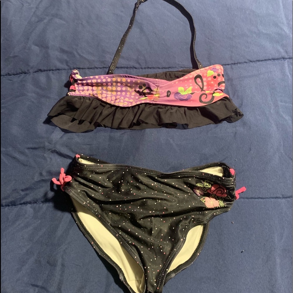 Girls size 7/8 (M) Descendants bikini.